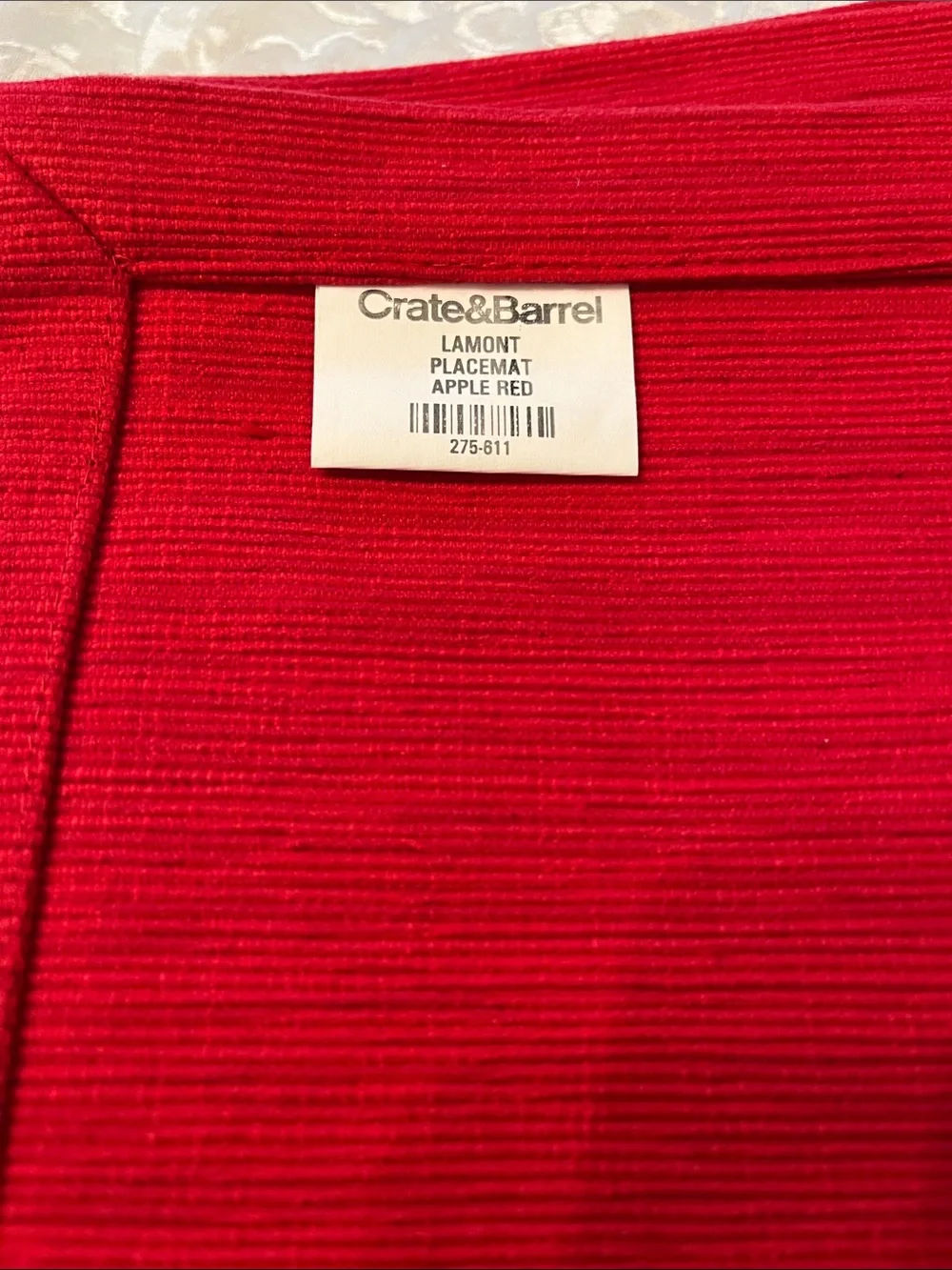 Crate&Barrel Apple Red Placemats Set of 6, New!!